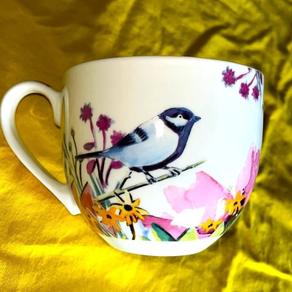 Ciroa New Bone China Bird latte Mug/ excellent condition